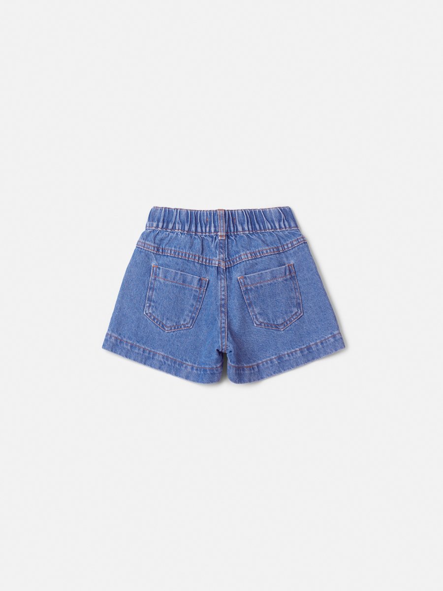 Jeans Shorts with Daisy Pendant